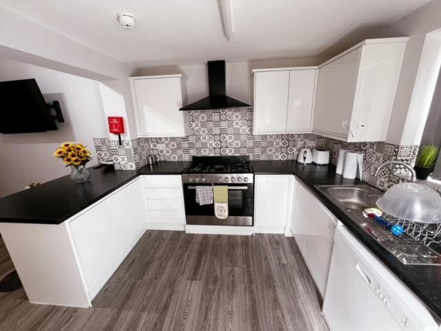 مبيت وإفطار 51 Kingsway Coventry Cv2 4Ff المظهر الخارجي الصورة